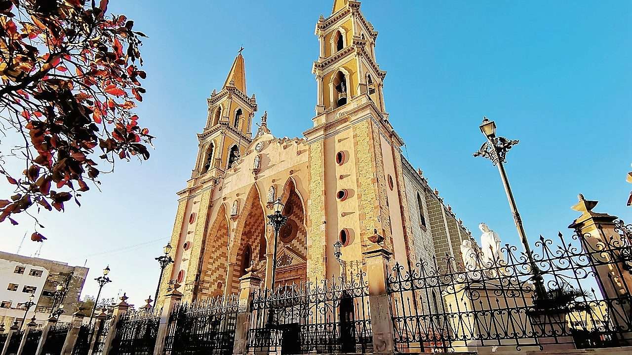 Catedral Basílica de la Inmaculada Concepción de Mazatlán, iniciada en 1856